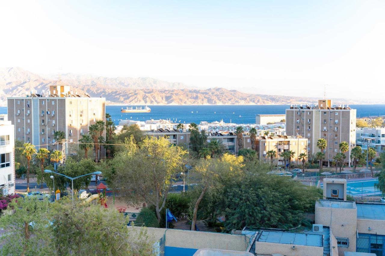Appartamento Yalarent Shaldag 2Br Apt Eilat Esterno foto